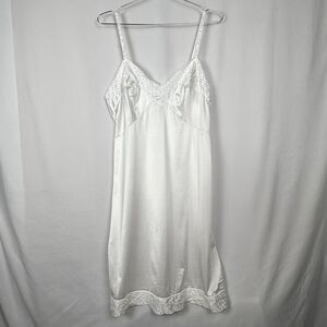 Velrose Full Slip Retro Cottage Core Eyelet Accents Women's 38